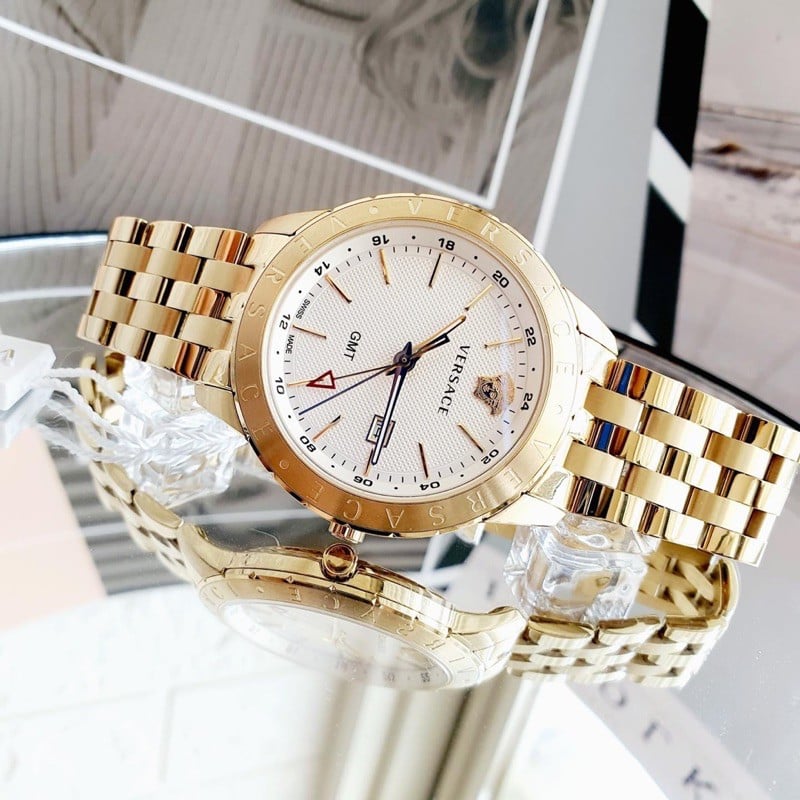  Shop Authentic Versace Univers Quartz White Dial Gold Steel Strap Watch for Men - VEBK00518 - Luxxuri