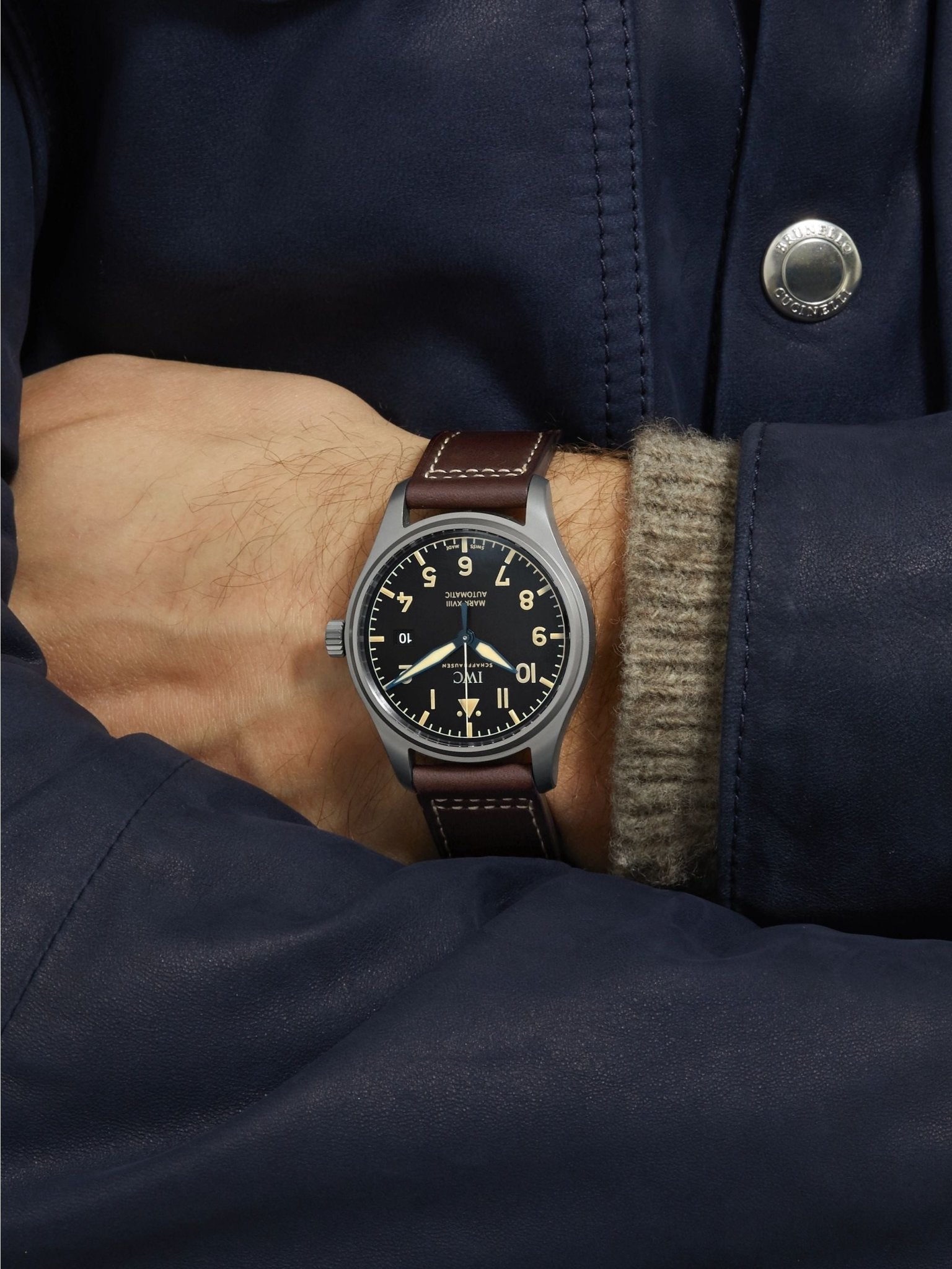  Shop Authentic IWC Pilot's Watch Mark XVIII 40mm Black Dial Brown Leather Strap Watch for Men - IW327006 - Luxxuri