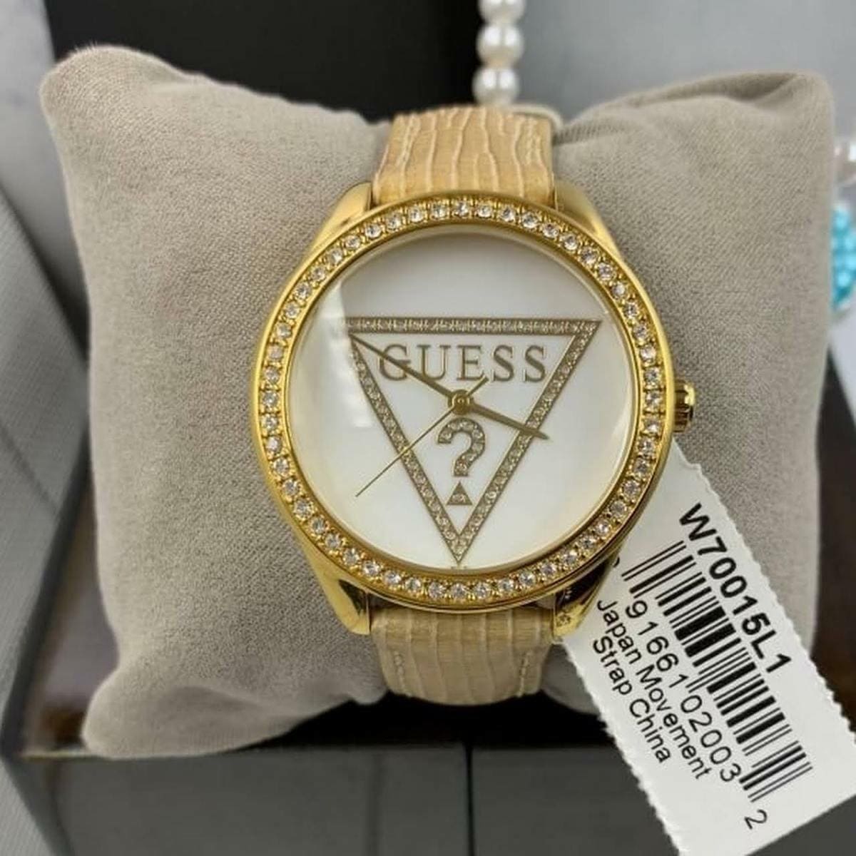  Shop Authentic Guess Mini Triangle Quartz White Dial Gold Leather Strap Watch For Women - W70015l1 - Luxxuri