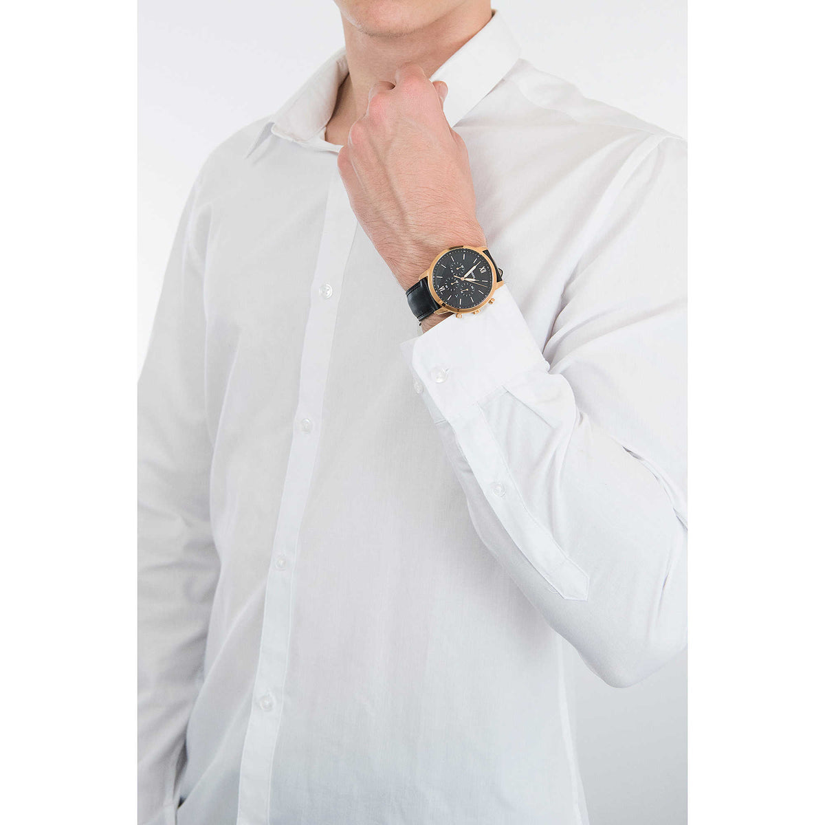  Shop Authentic Fossil Neutra Chronograph Black Dial Black Leather Strap Watch for Men - FS5381 - Luxxuri