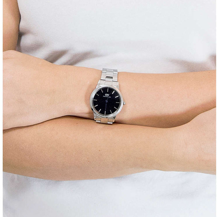  Shop Authentic Daniel Wellington Iconic Link Black Dial Silver Steel Strap Watch for Women - DW00100204 - Luxxuri