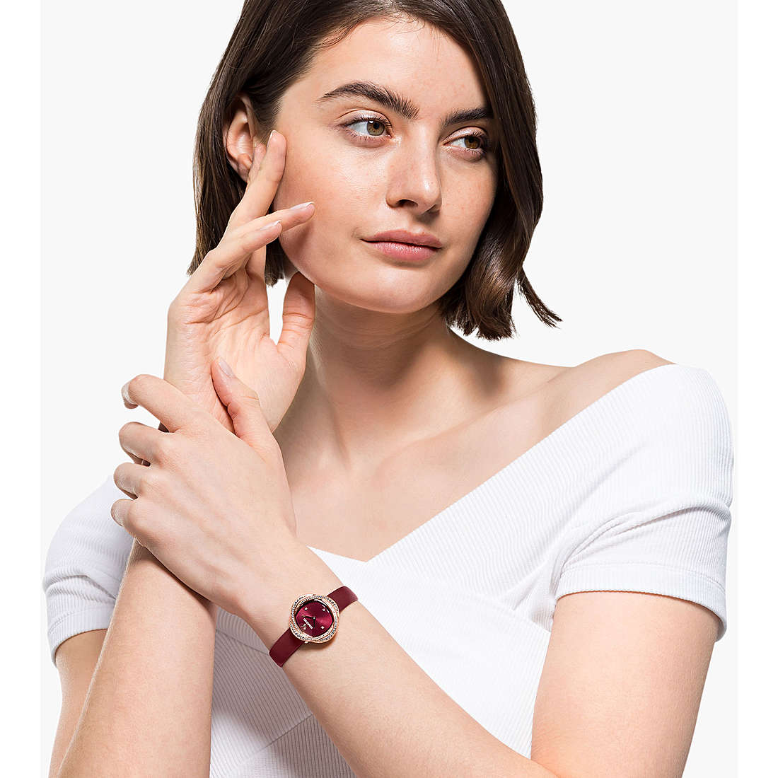  Shop Authentic Swarovski Crystal Flower Red Dial Red Leather Strap Watch for Women - 5552780 - Luxxuri