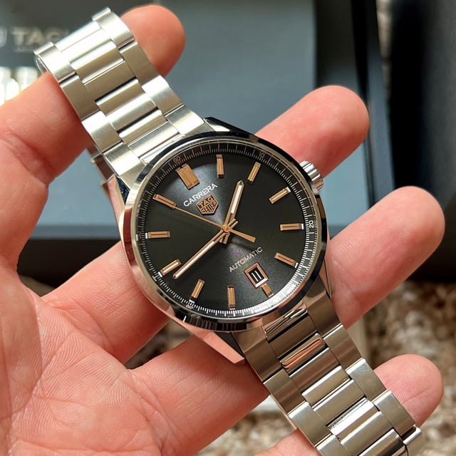  Shop Authentic Tag Heuer Carrera Black Dial Silver Steel Strap Watch for Men - WBN2113.BA0639 - Luxxuri