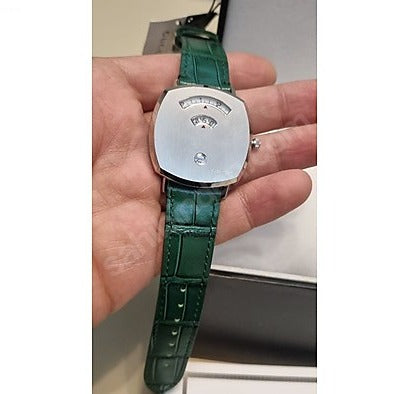  Shop Authentic Gucci Grip Quartz Silver Dial Green Leather Strap Watch For Women - YA157414 - Luxxuri