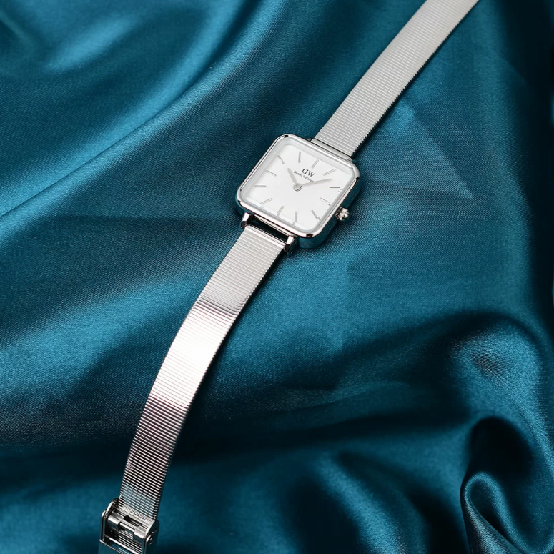  Shop Authentic Daniel Wellington Quadro Studio White Dial Silver Mesh Bracelet Watch For Women - DW00100521 - Luxxuri