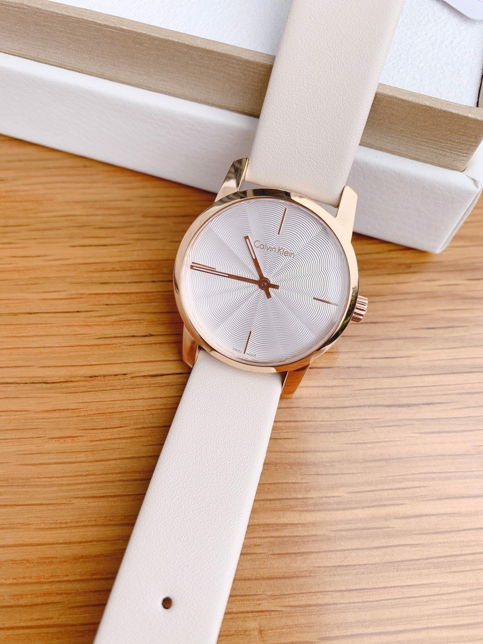  Shop Authentic Calvin Klein City Silver Dial White Leather Strap Watch for Women - K2G236X6 - Luxxuri
