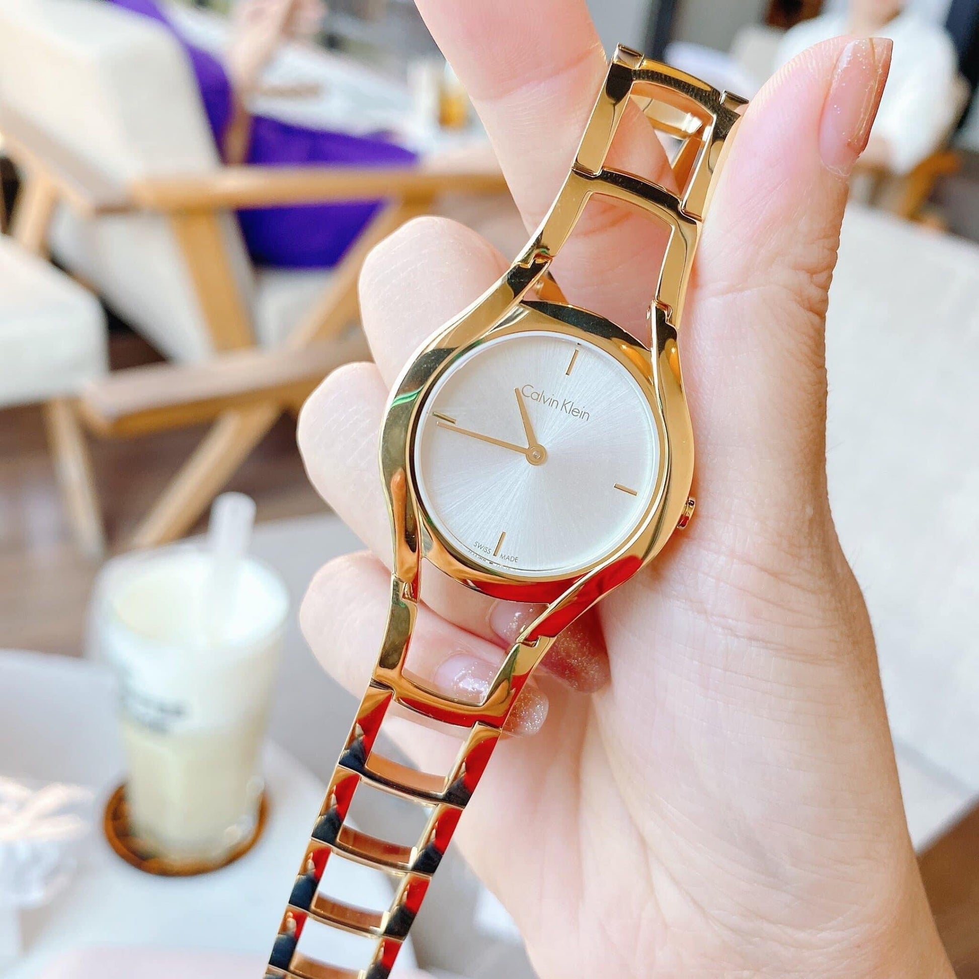  Shop Authentic Calvin Klein Class White Dial Gold Steel Strap Watch for Women - K6R23526 - Luxxuri