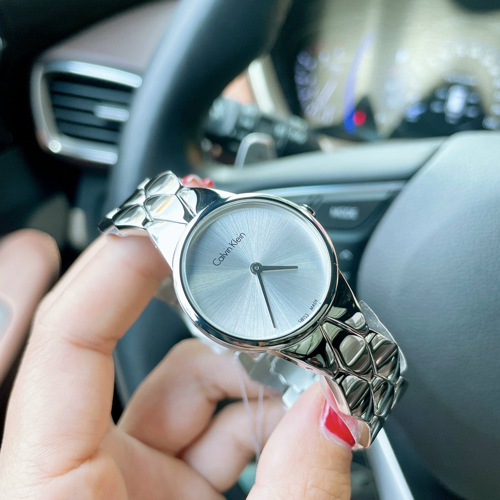  Shop Authentic Calvin Klein Snake Silver Dial Silver Steel Strap Watch For Women - K6E23146 - Luxxuri