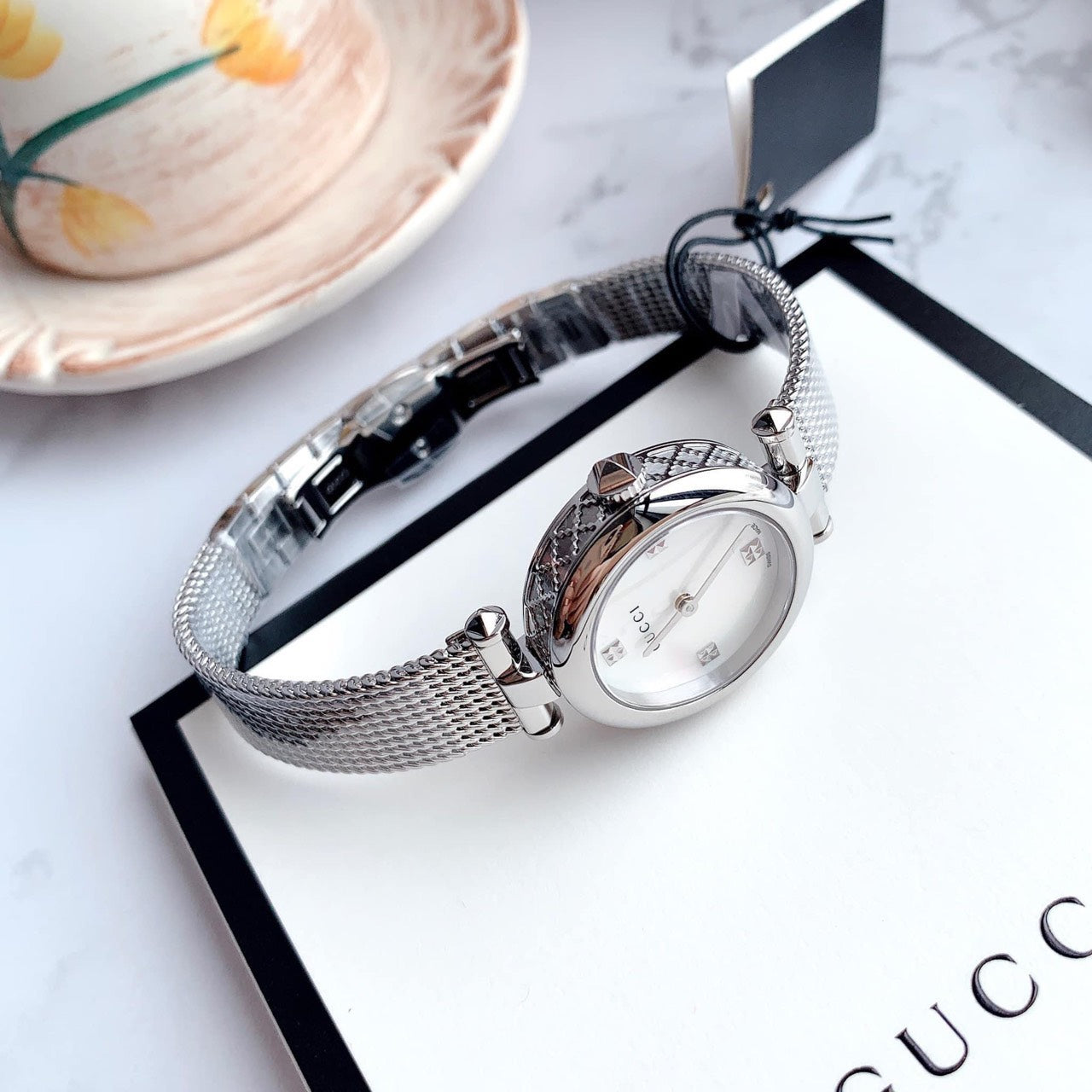  Shop Authentic Gucci Diamantissima Quartz Diamonds Mother of Pearl Dial Silver Mesh Bracelet Watch for Women - YA141504 - Luxxuri