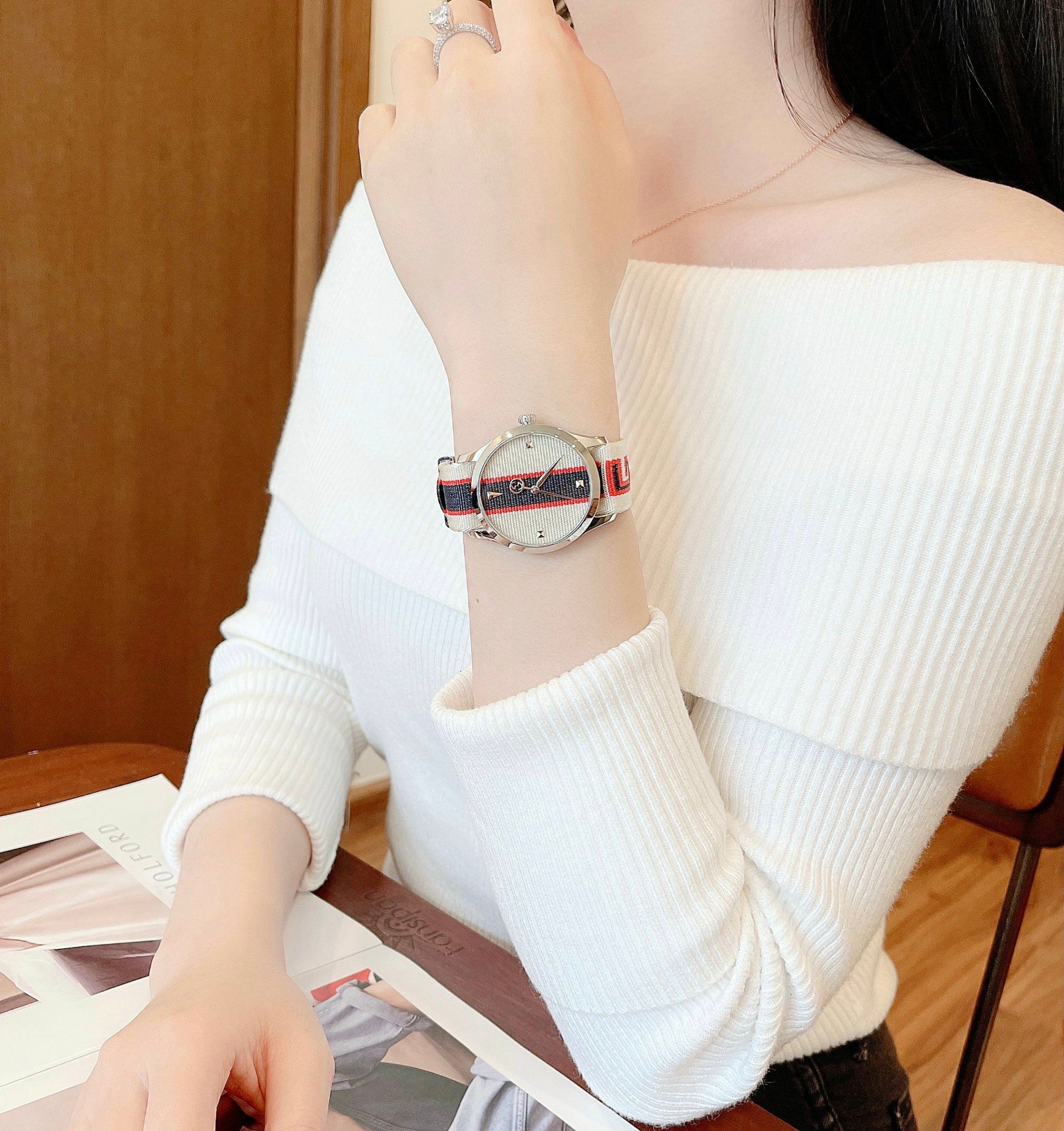  Shop Authentic Gucci G Timeless Quartz White Dial Two Tone NATO Strap Watch For Men - YA1264071 - Luxxuri