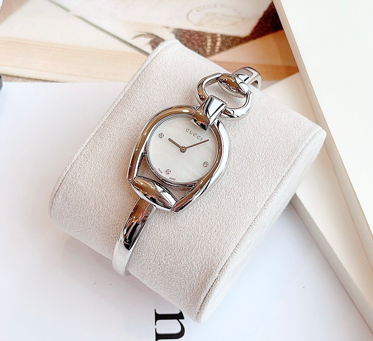  Shop Authentic Gucci Horsebit Collection Diamonds Mother of Pearl Dial Silver Steel Strap Watch For Women - YA139506 - Luxxuri