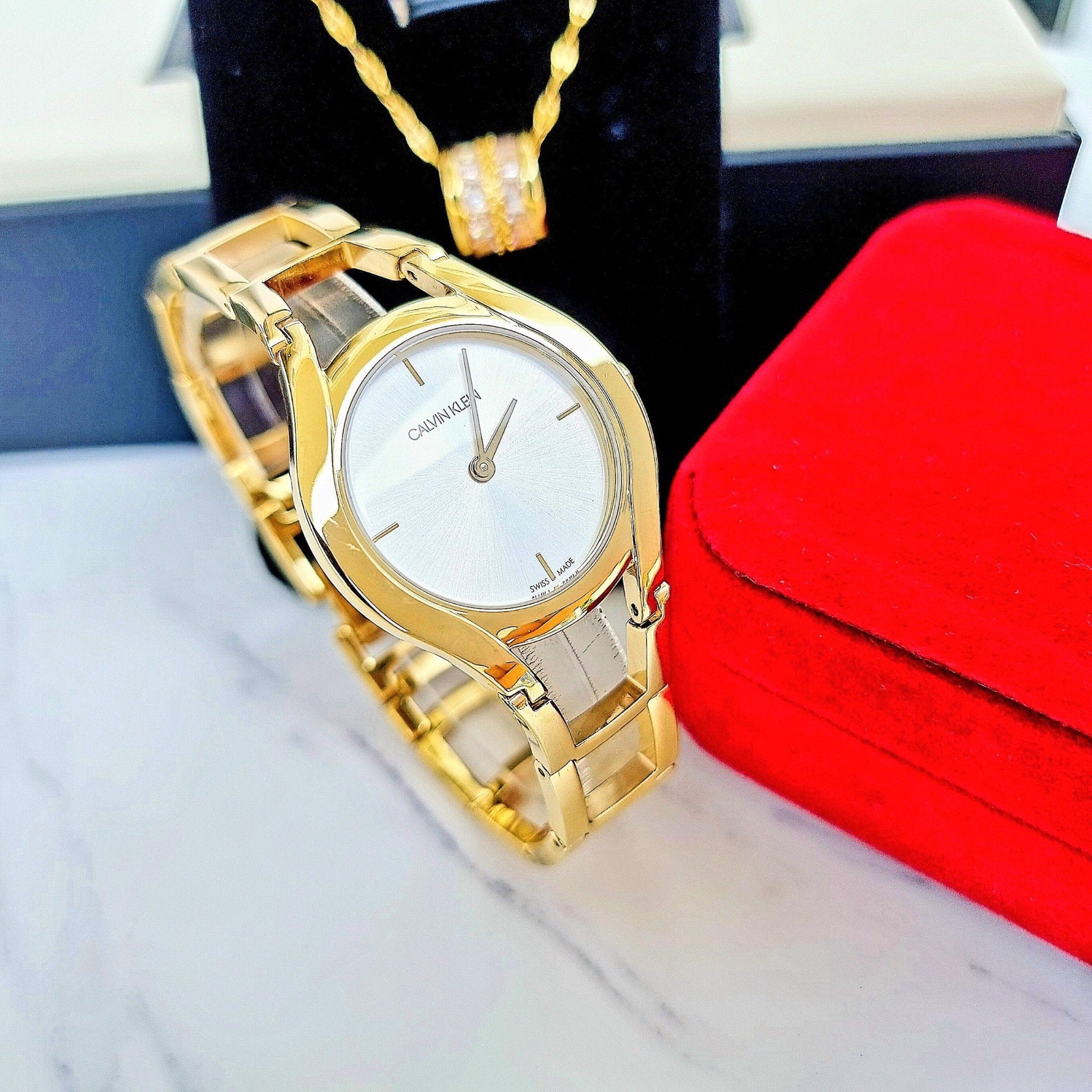 Shop Authentic Calvin Klein Class White Dial Gold Steel Strap Watch for Women - K6R23526 - Luxxuri