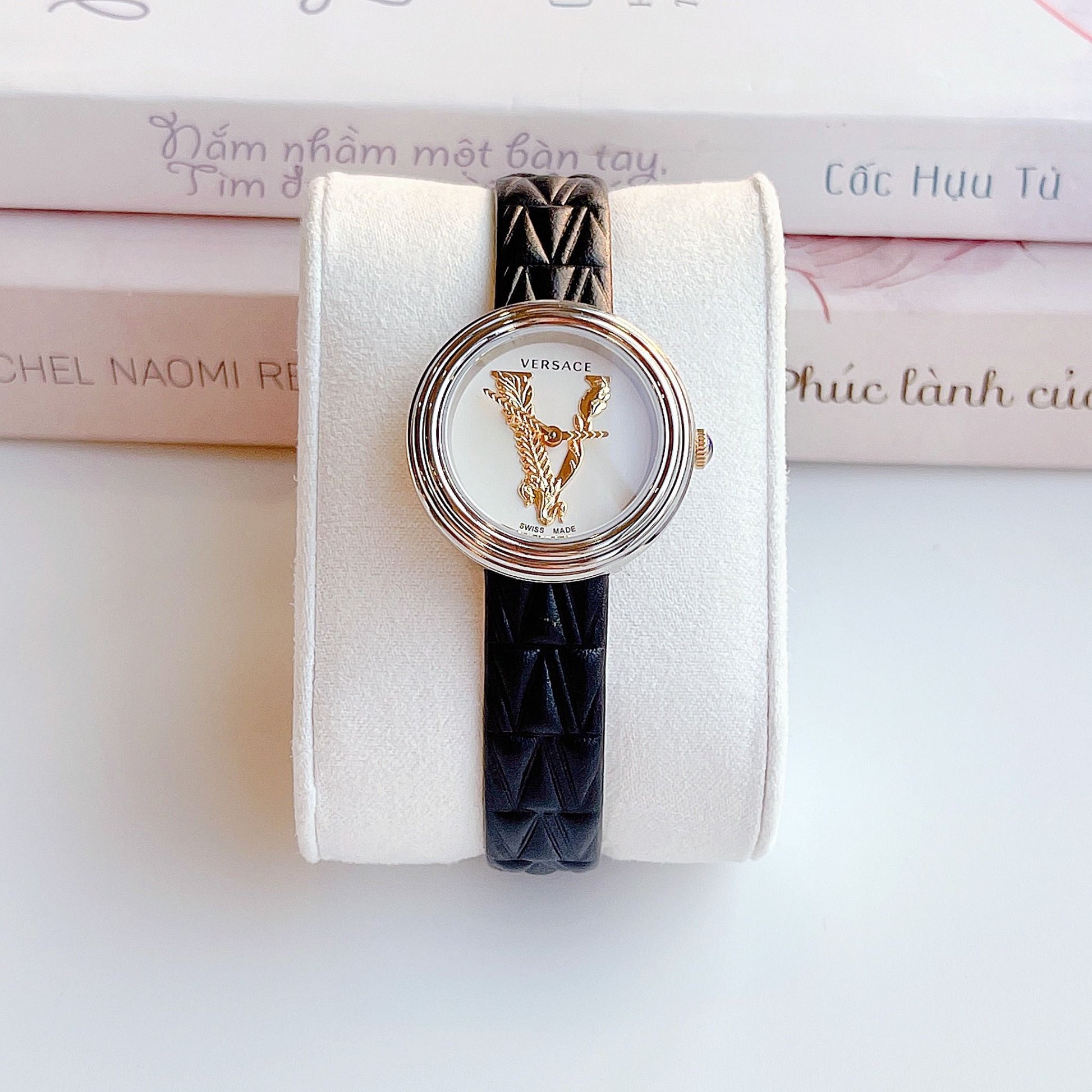  Shop Authentic Versace Virtus Quartz White Dial Black Leather Strap Watch For Women - VET300421 - Luxxuri