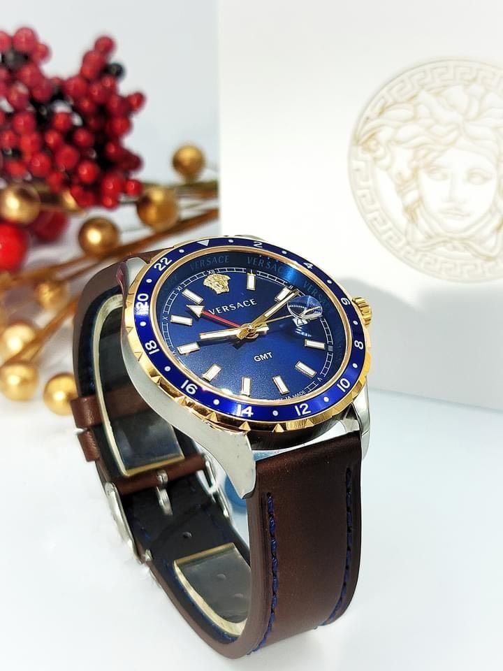  Shop Authentic Versace Hellenyium GMT Blue Dial Brown Leather Strap Watch for Men - V11080017 - Luxxuri