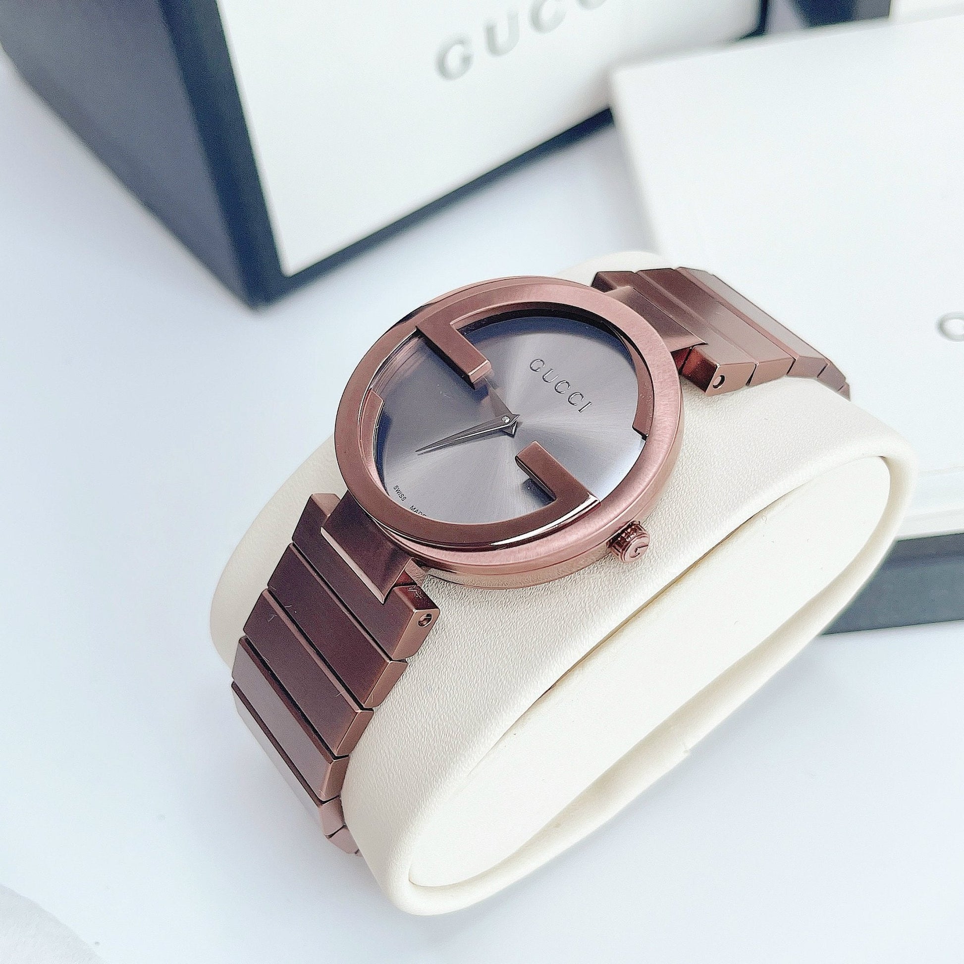  Shop Authentic Gucci Interlocking G Quartz Brown Dial Brown Steel Strap Watch for Women -  YA133317 - Luxxuri