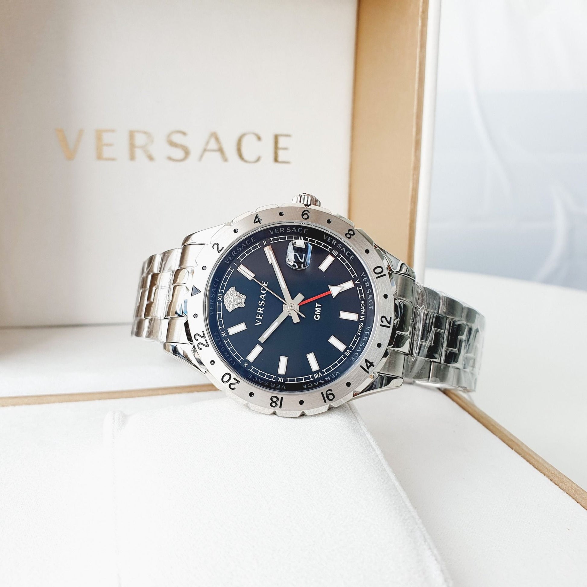  Shop Authentic Versace Hellenyium GMT Black Dial Silver Steel Strap Watch for Men - V11020015 - Luxxuri