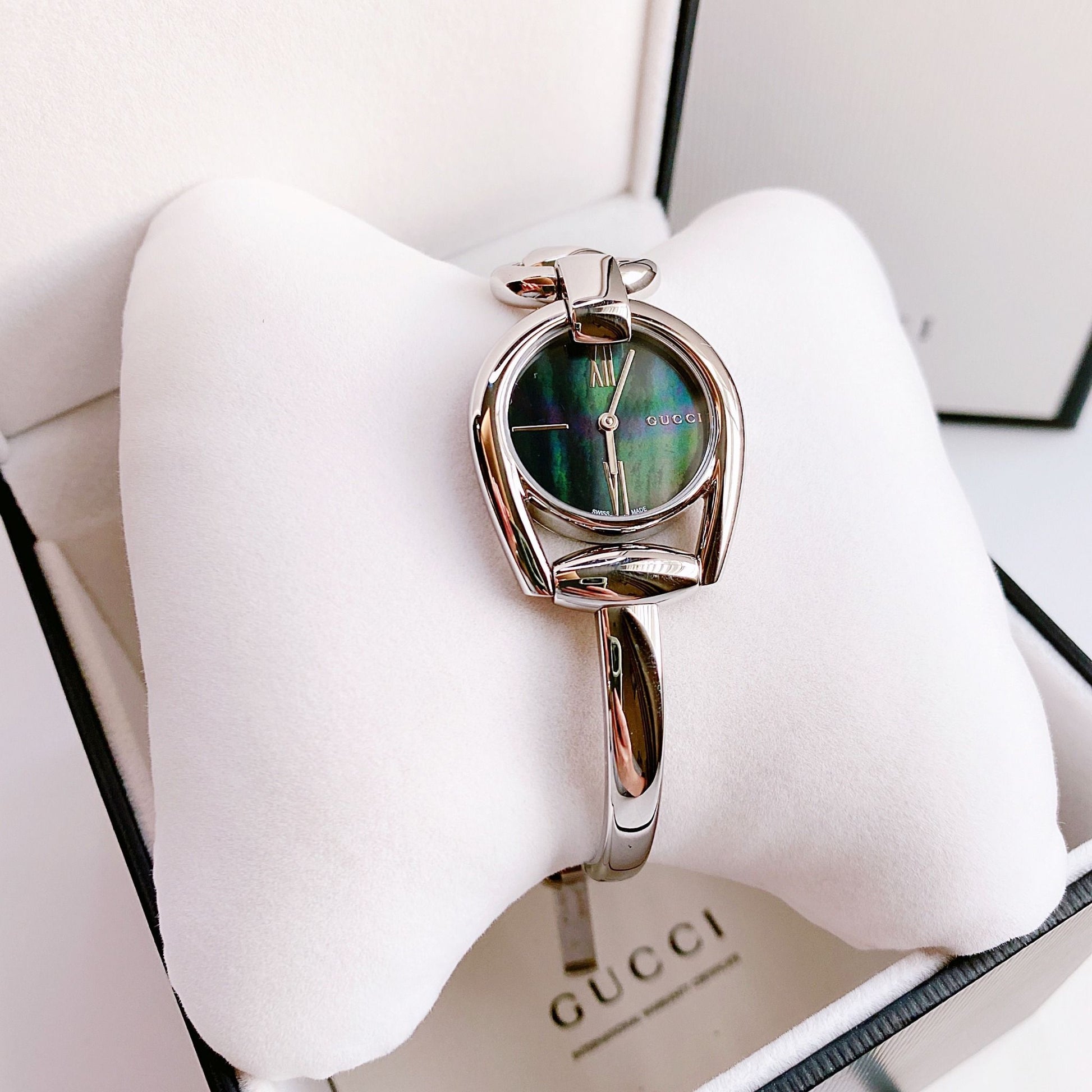  Shop Authentic Gucci Horsebit Collection Mother of Pearl Black Dial Silver Steel Strap Watch For Women - YA139503 - Luxxuri
