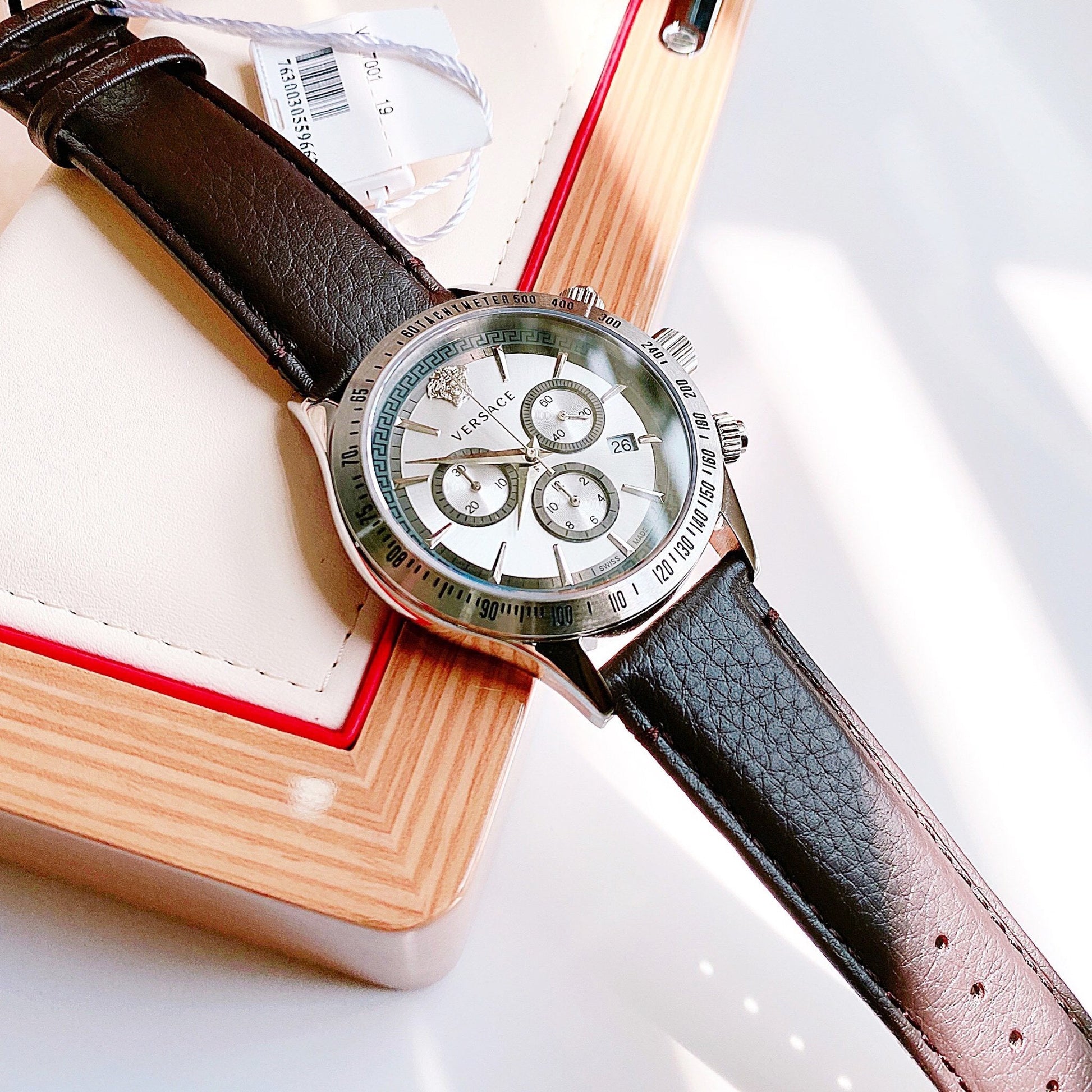  Shop Authentic Versace Classic Chronograph Quartz Silver Dial Brown Leather Strap Watch For Men - VEV700119 - Luxxuri