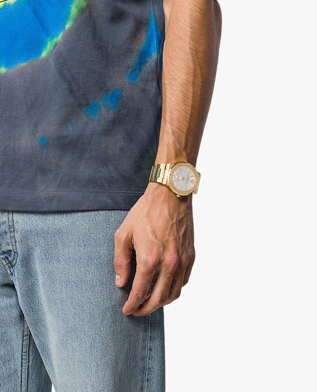  Shop Authentic Versace Greca Silver Dial Gold Steel Strap Watch for Men - VEVI00520 - Luxxuri