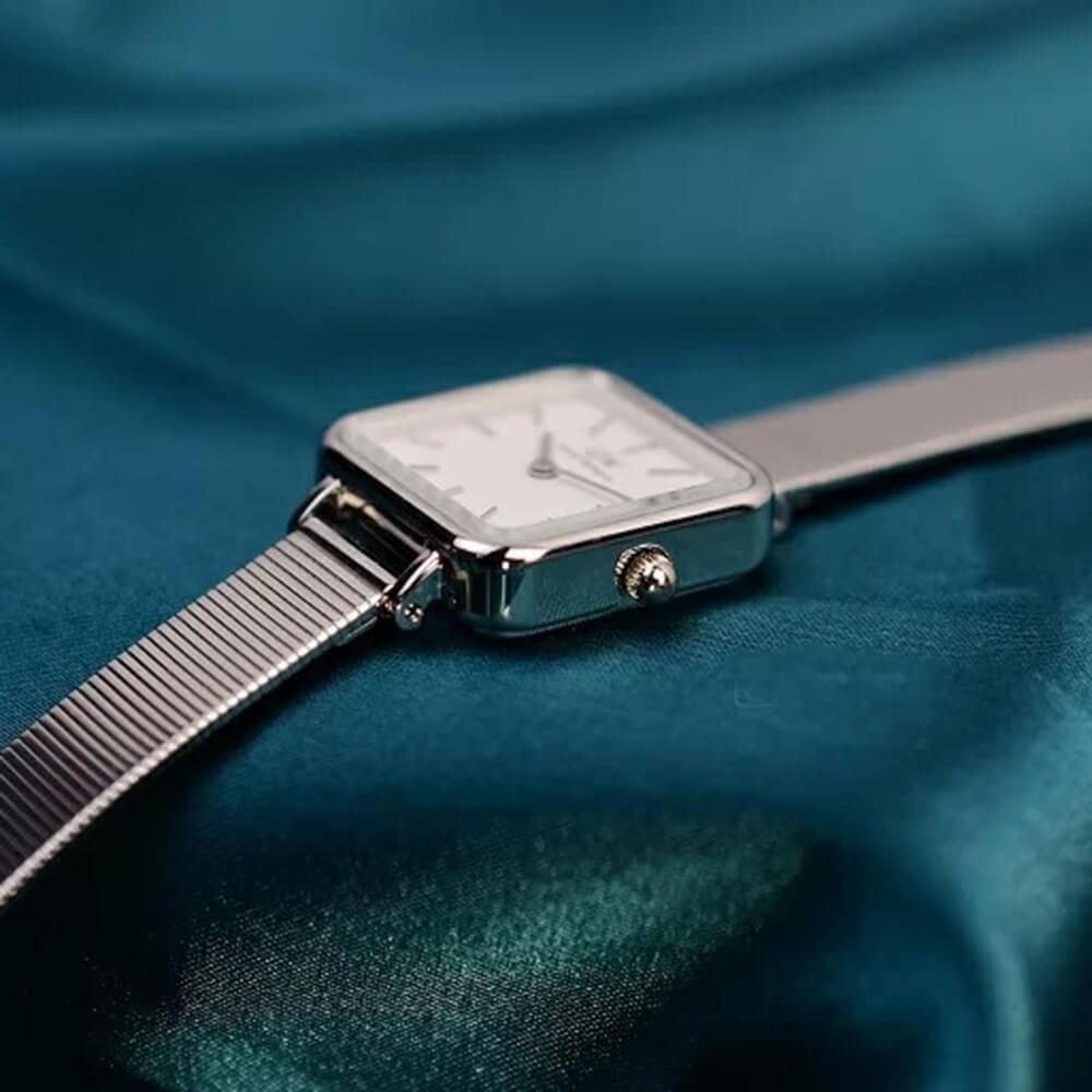  Shop Authentic Daniel Wellington Quadro Studio White Dial Silver Mesh Bracelet Watch For Women - DW00100521 - Luxxuri