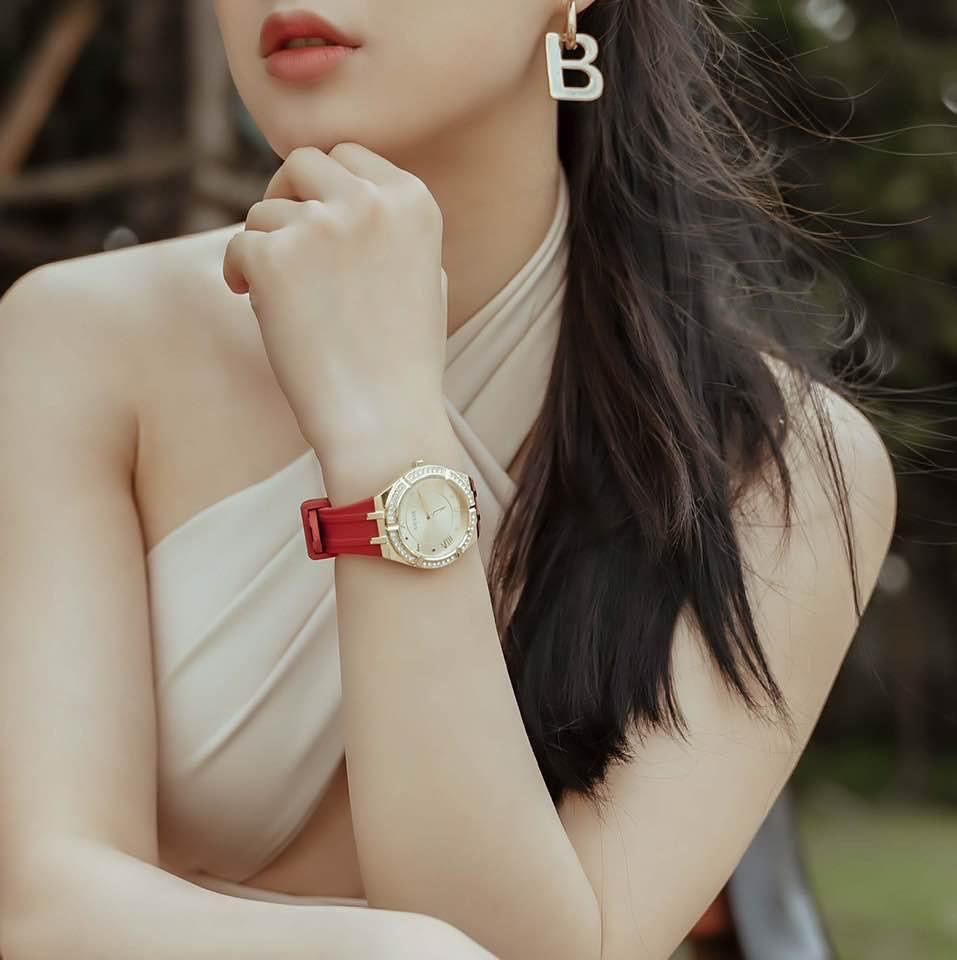  Shop Authentic Guess Cosmo Diamonds Gold Dial Red Rubber Strap Watch for Women - GW0034L6 - Luxxuri