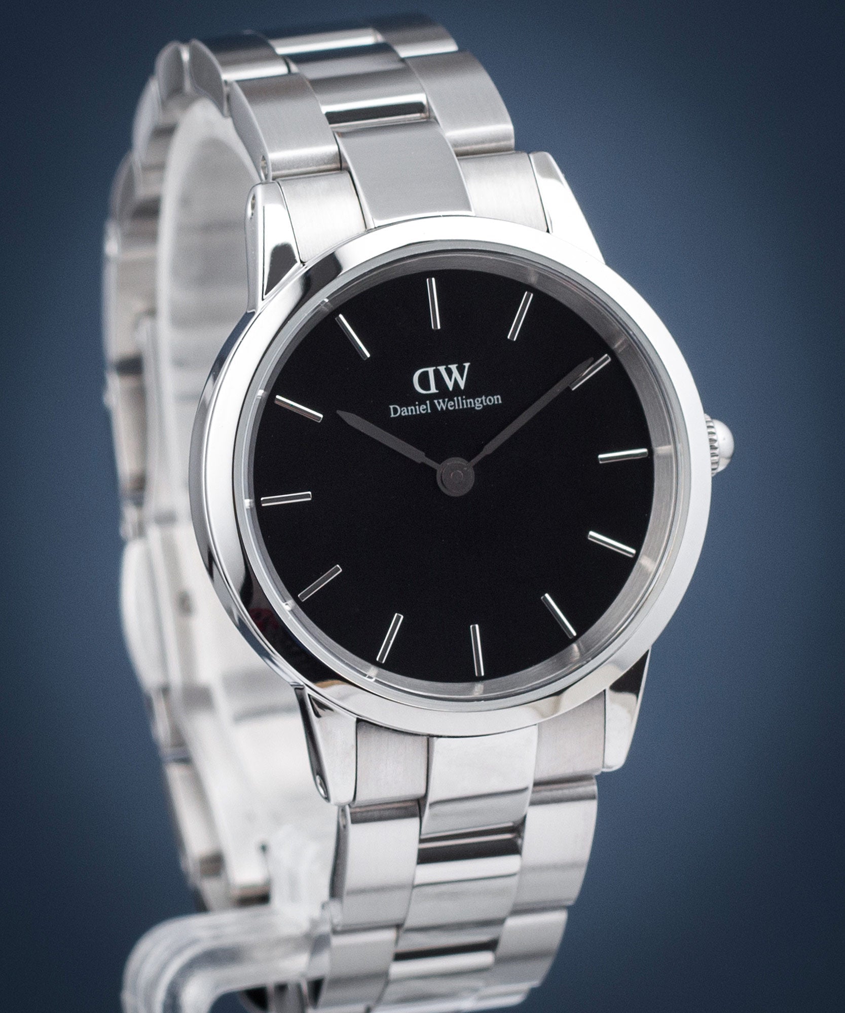  Shop Authentic Daniel Wellington Iconic Link Black Dial Silver Steel Strap Watch For Women - DW00100208 - Luxxuri