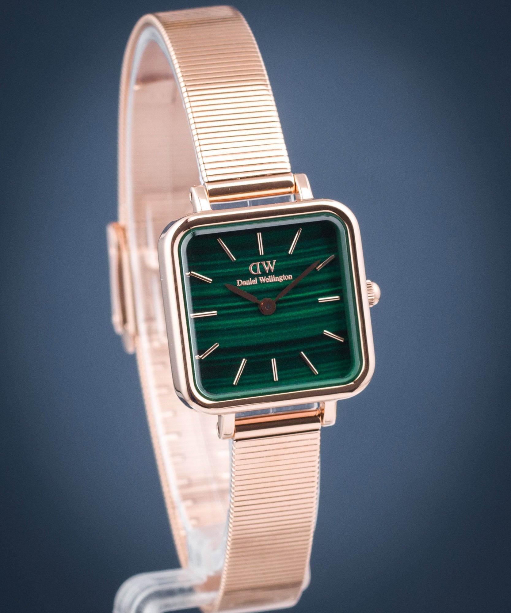  Shop Authentic Daniel Wellington Quadro Studio Green Dial Rose Gold Mesh Strap Watch For Women - DW00100520 - Luxxuri