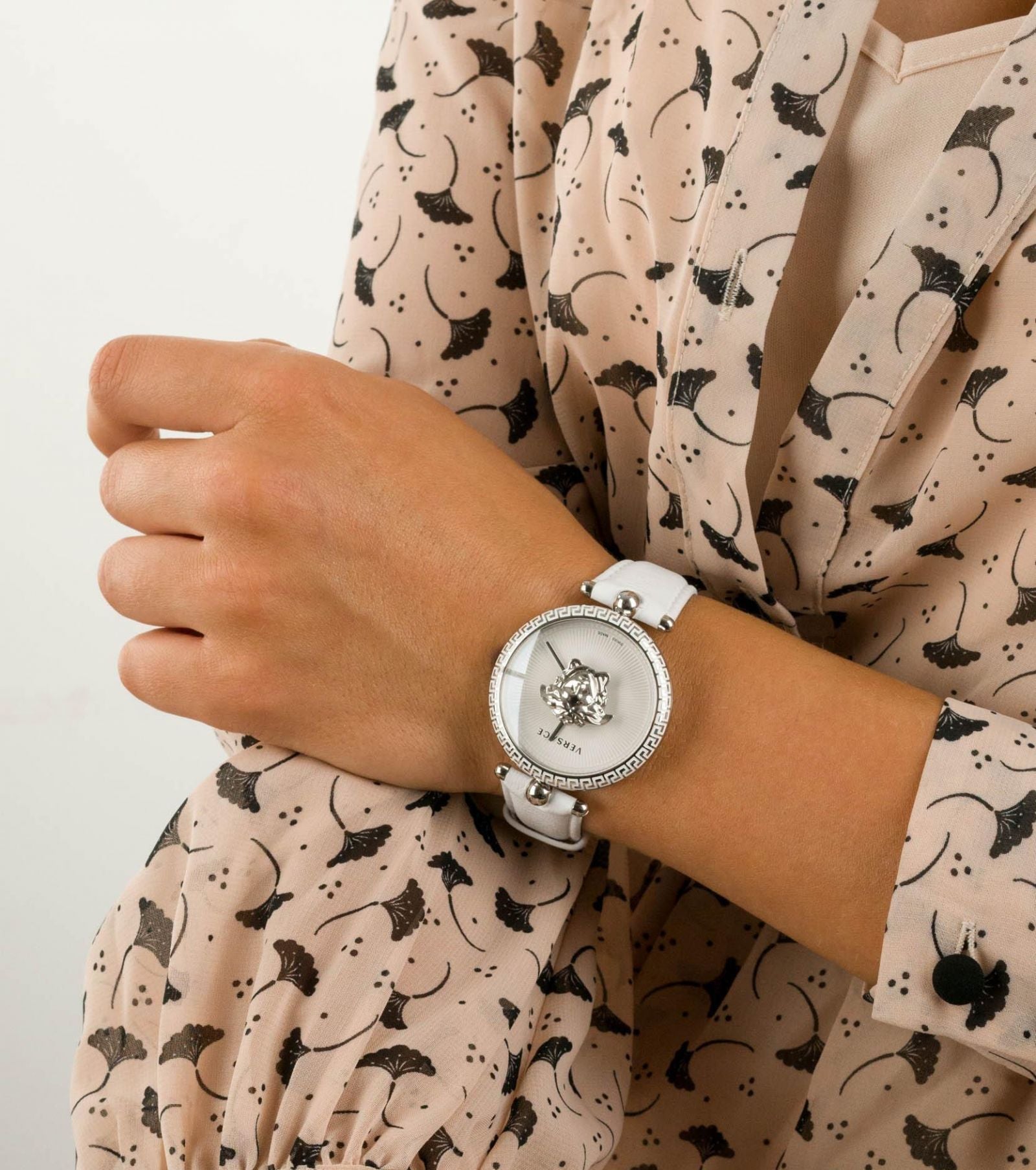  Shop Authentic Versace Palazzo Empire White Dial White Leather Strap Watch for Women - VCO010017 - Luxxuri