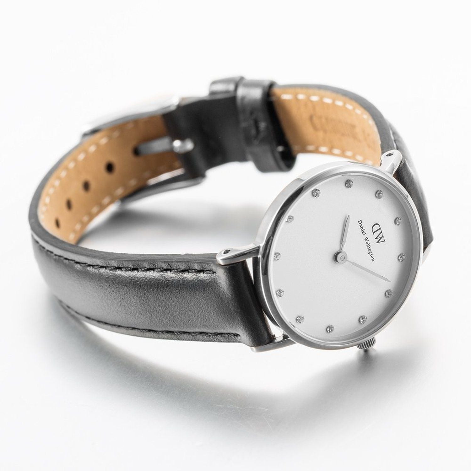  Shop Authentic Daniel Wellington Classy Sheffield White Dial Black Leather Strap Watch For Women - DW00100068 - Luxxuri