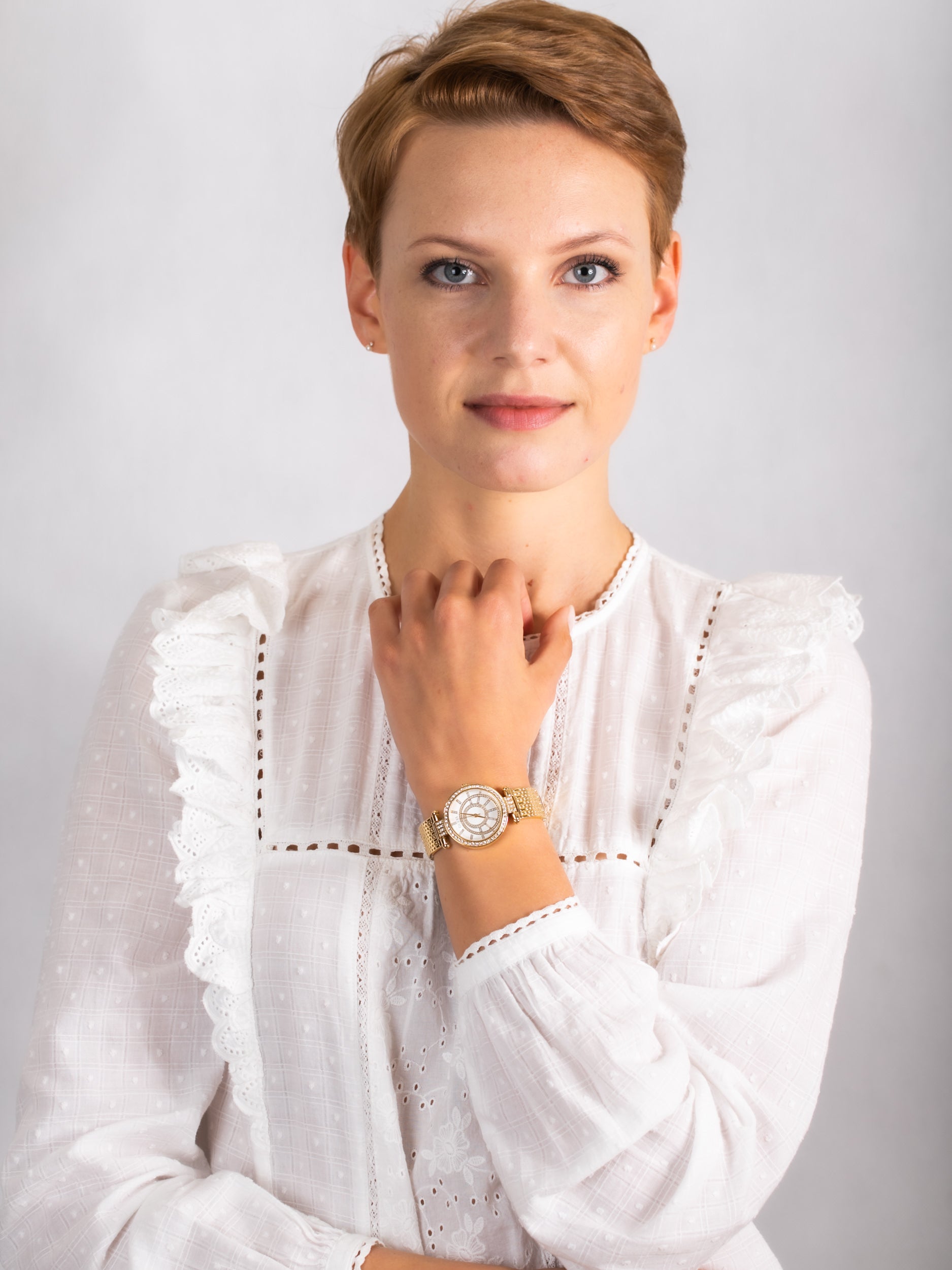 Guess Muse Crystals White Dial Rose Gold Steel Strap Watch For Women - W1008L2