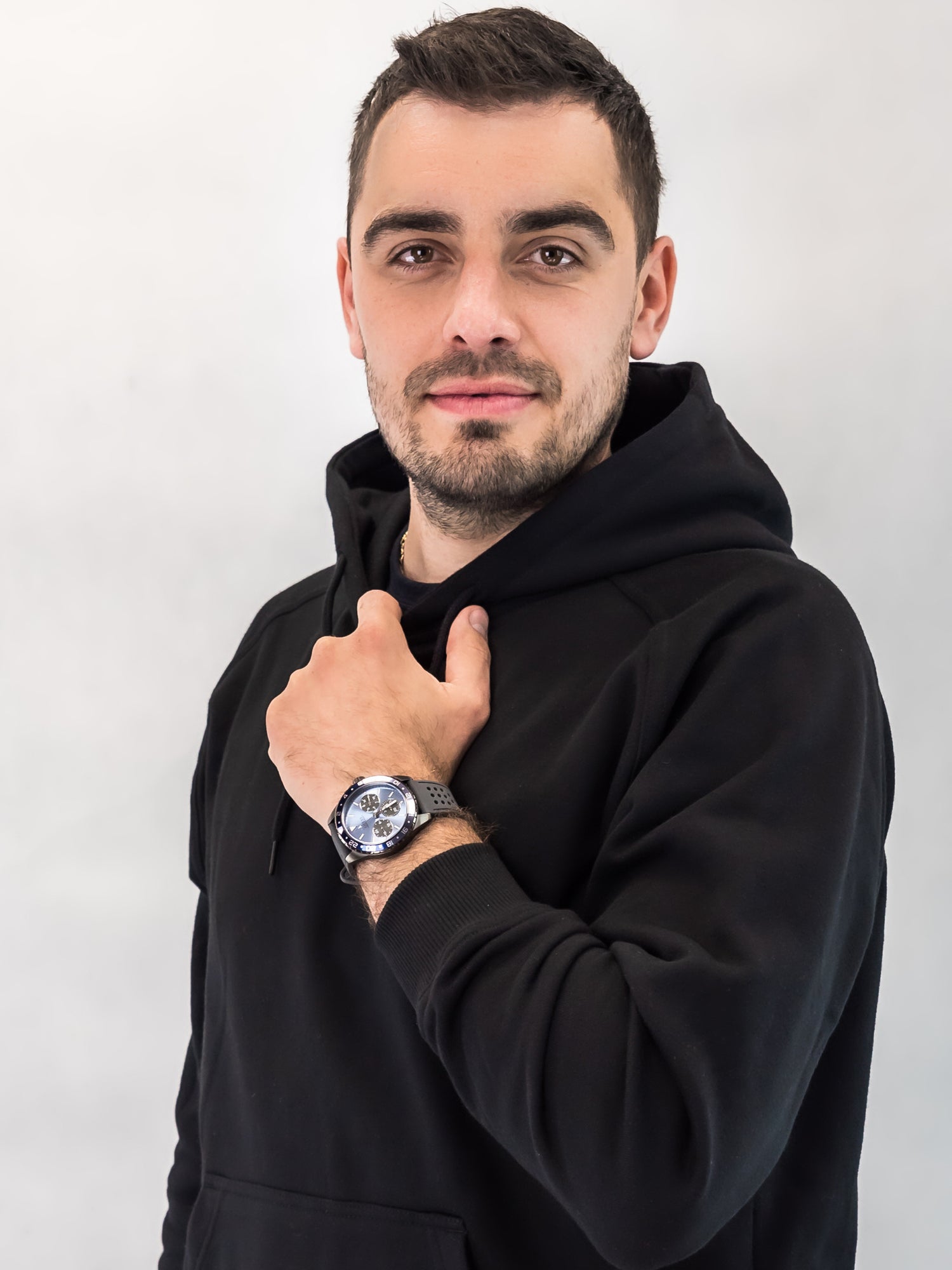  Shop Authentic Guess Odyssey Blue Dial Grey Rubber Strap Watch For Men - W1108G6 - Luxxuri